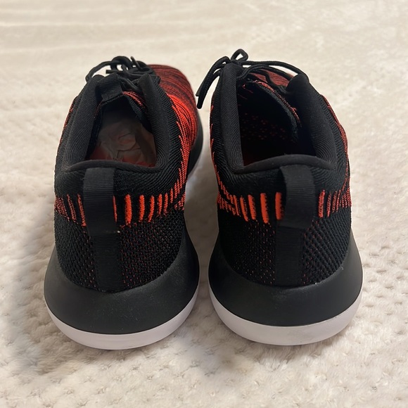 Nike Roshe Two Flyknit size 13 BRAND NEW - Picture 5 of 8
